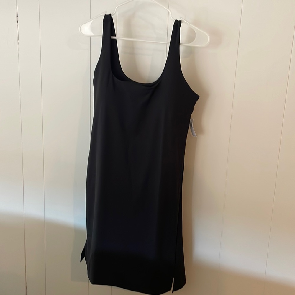 Old Navy Active Powersoft Workout Dress w/built in shorts